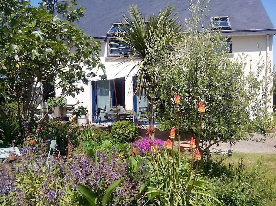 Maison familiale sur la CÔTE D’ÉMERAUDE Lancieux